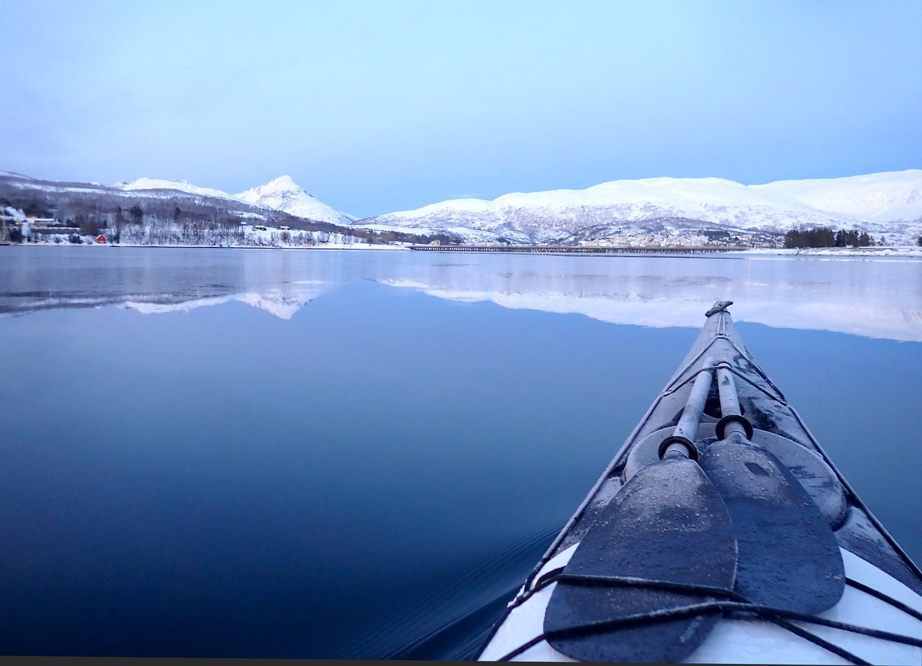 Villain blanding samarbejde Winter kayaking Tromsø - Sommarøy Adventure